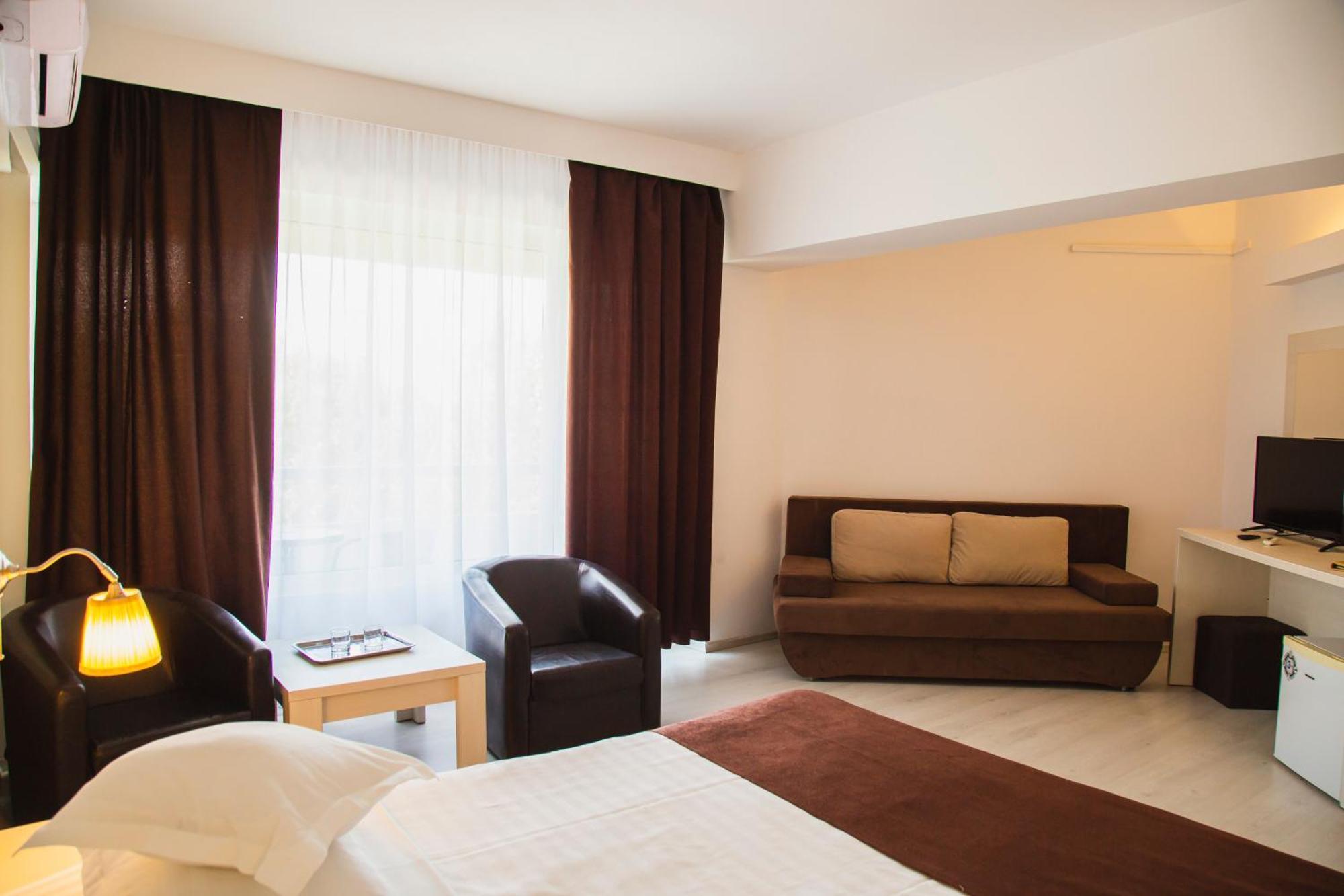 Hotel Ambasador มามายา ภายนอก รูปภาพ