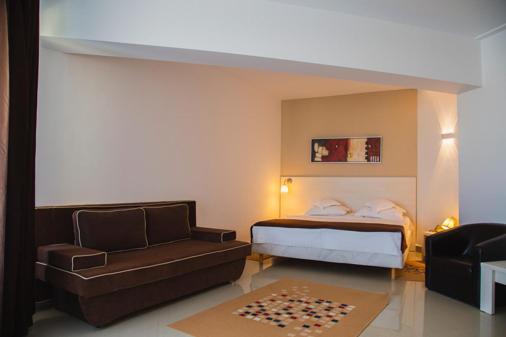 Hotel Ambasador มามายา ภายนอก รูปภาพ